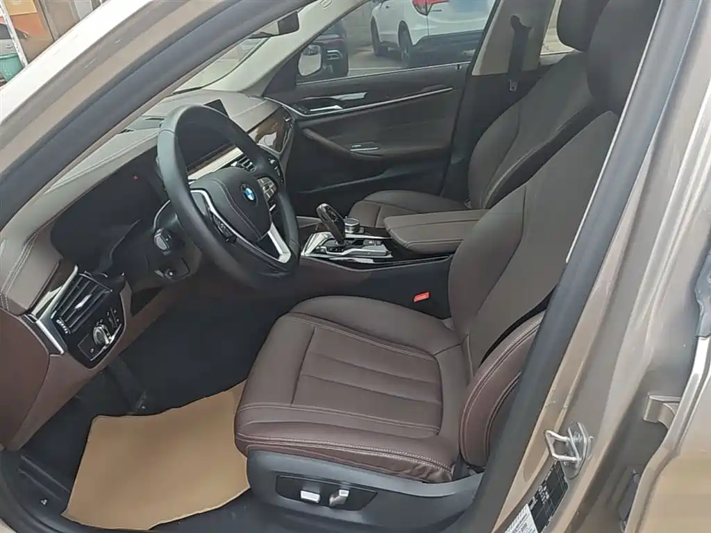 BMW 5 Series 2020 525Li Luxury Package фото 15