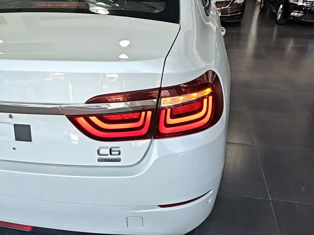 صورة 8 - Citroën C6