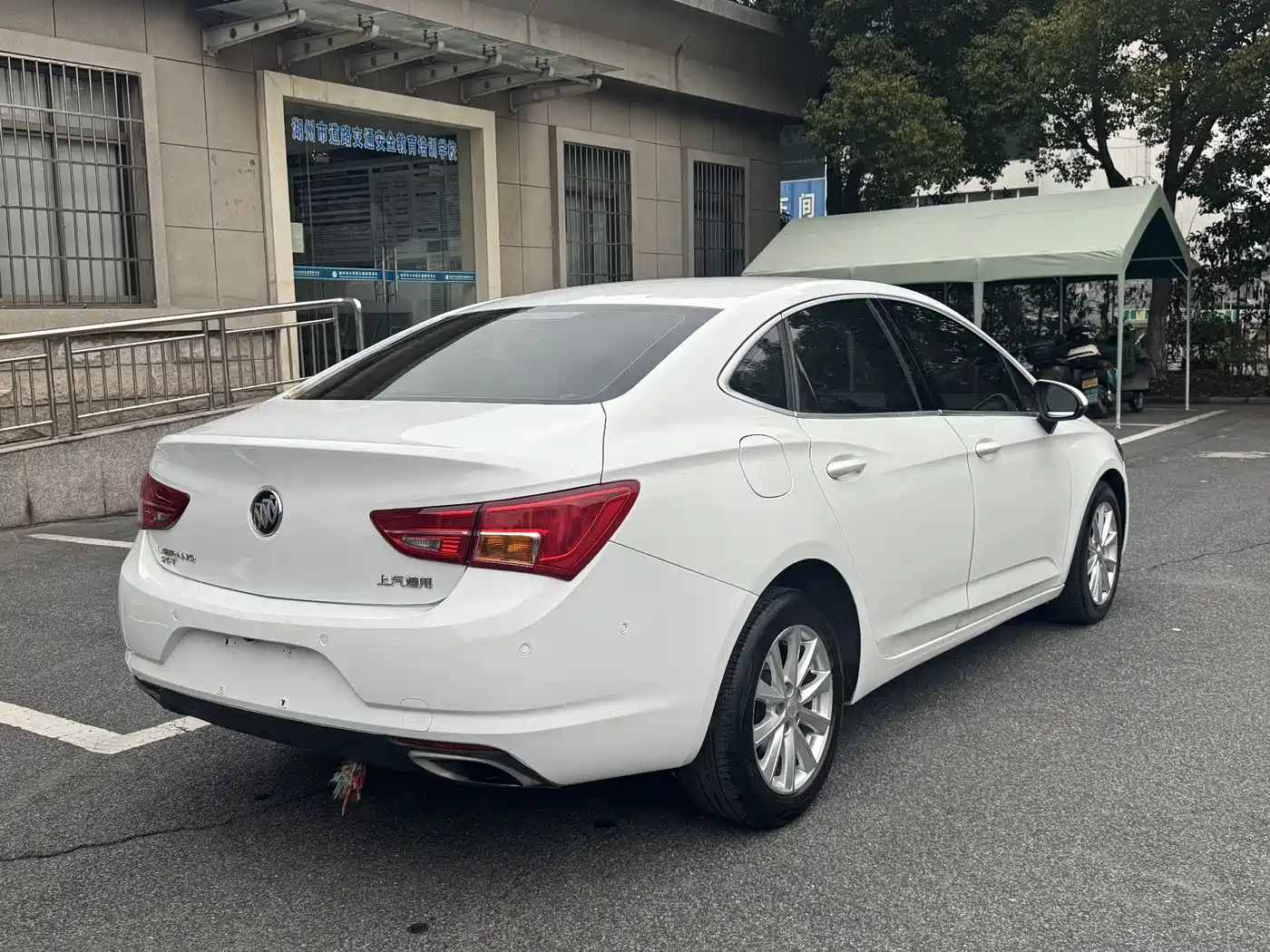 Buick Verano 2015 Sedan 20T Dual-clutch Luxury фото 4