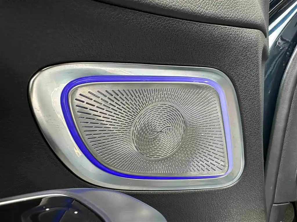 Mercedes-Benz C-Class 2024 C 260 L Night Edition Sport фото 18