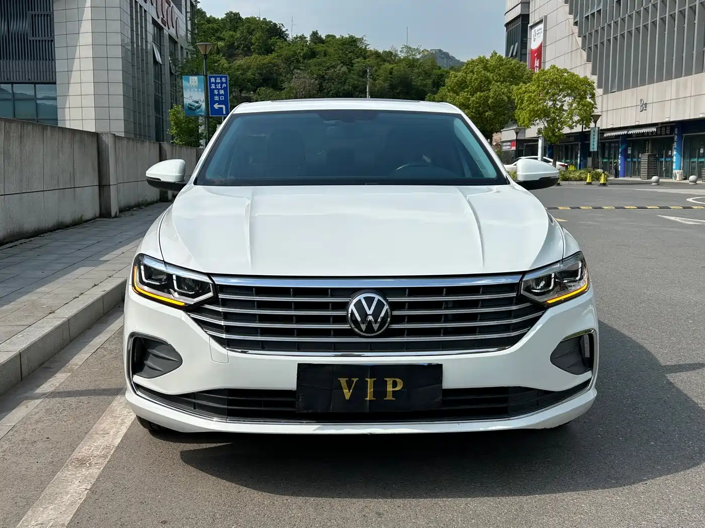 Volkswagen Lavida 2023 280TSI DSG Comfort Edition фото 2