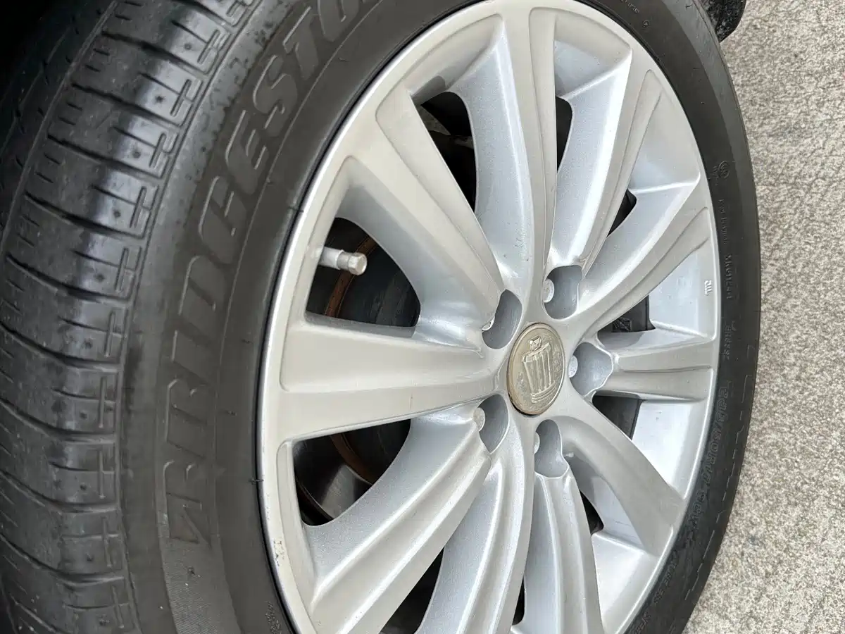 Toyota Crown 2012 2.5L Royal Leather Edition фото 17