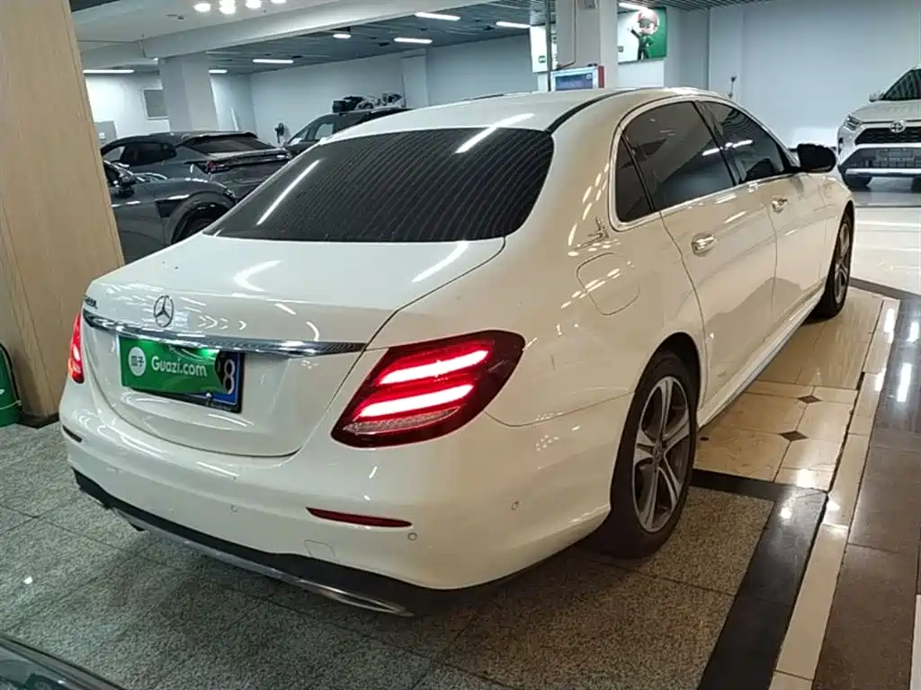 Mercedes-Benz E-Class 2019 E 200 L Sport фото 7