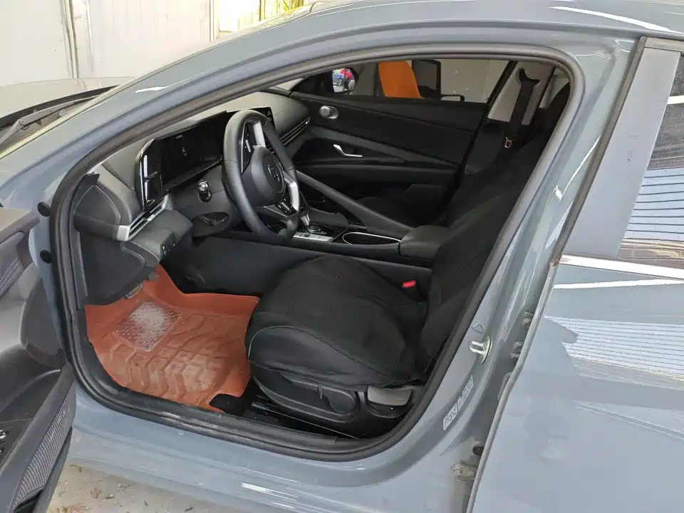 Hyundai Elantra 2022 1.5L CVT GLX Elite Edition фото 5