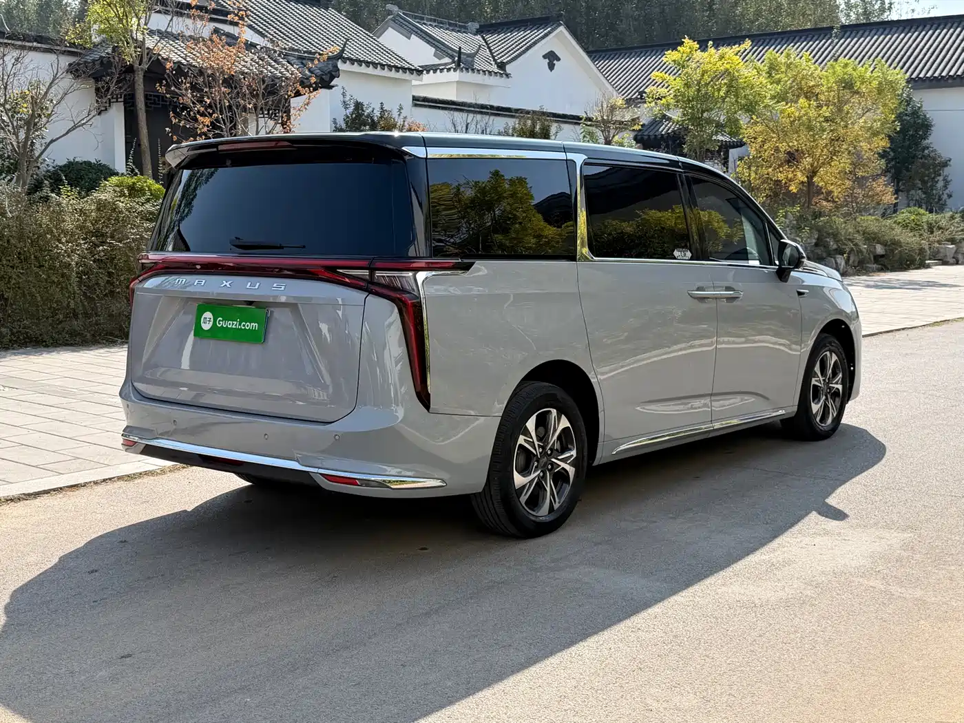 Maxus Maxus G90 2023 2023 2.0T Starlight 7-seater