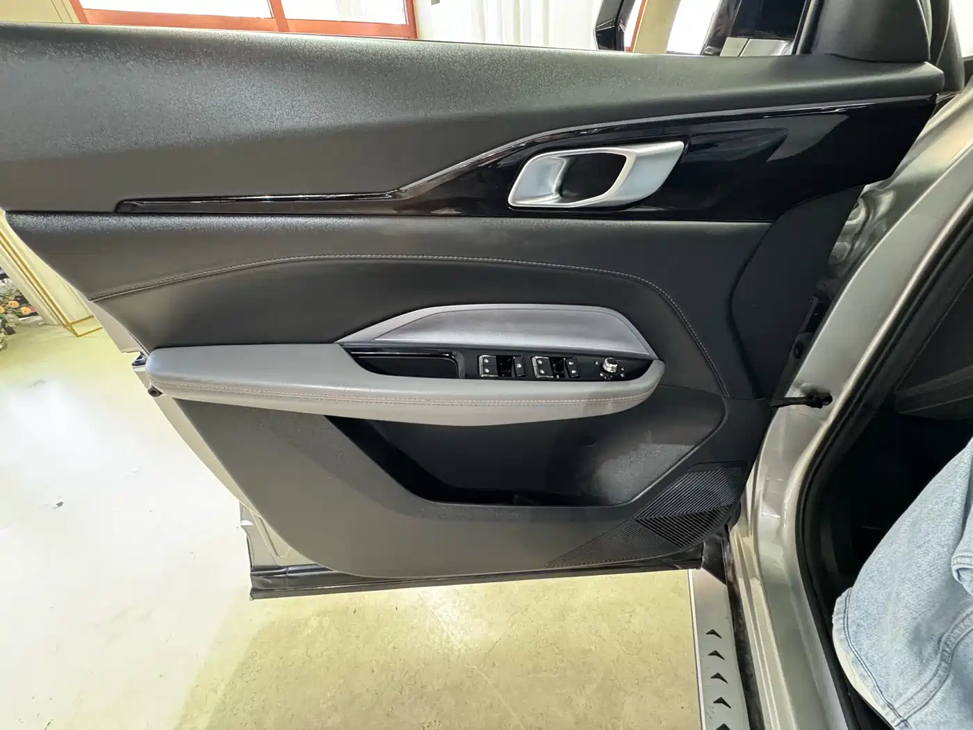 CHANGAN Z6