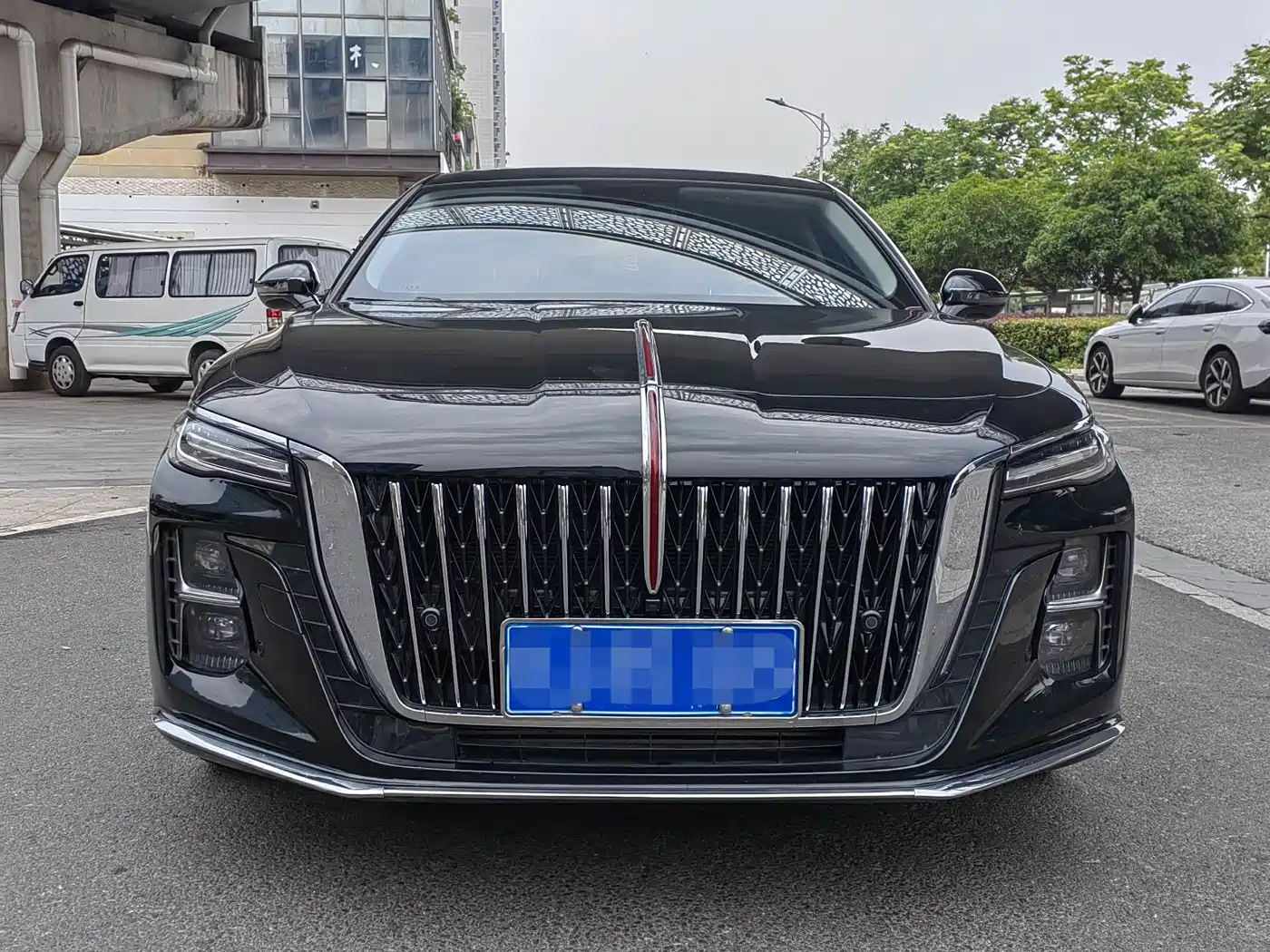 Hongqi H5 2024 1.5T DCT Smart Connect Flag Joy Edition фото 8