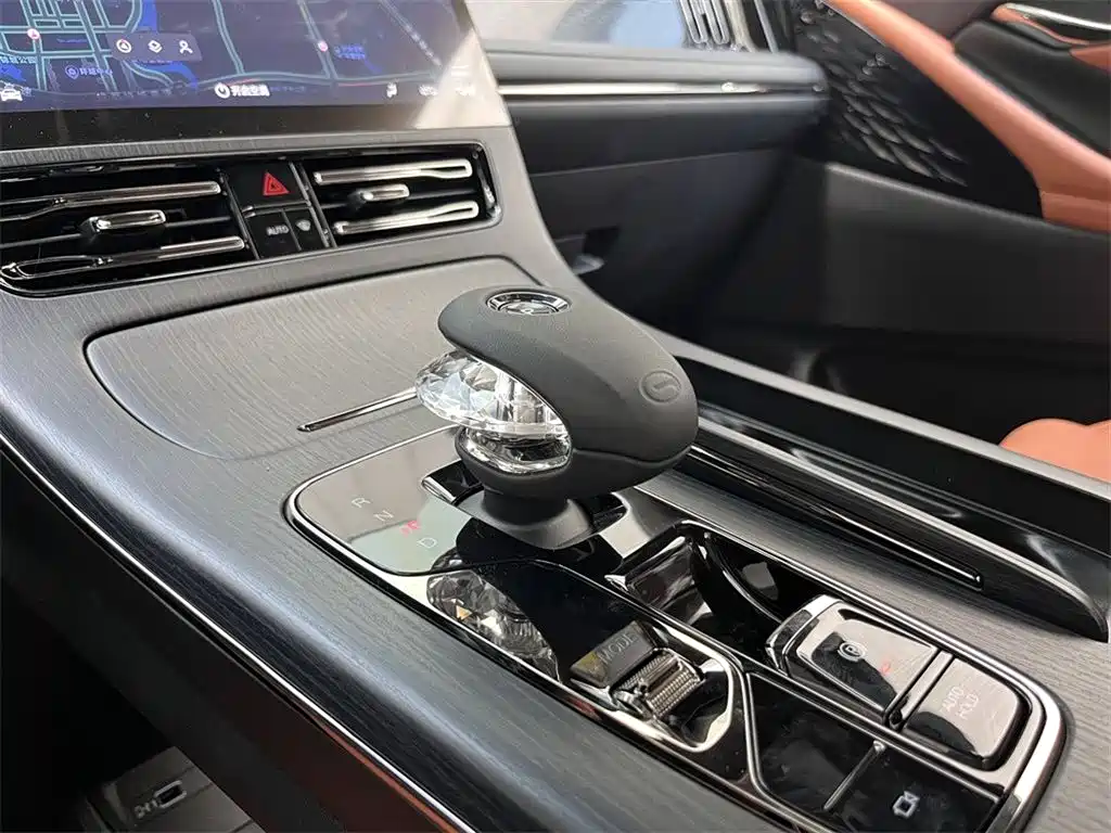GAC Trumpchi Trumpchi E9 2025 Model E9 Super Fast Charging Premium фото 12
