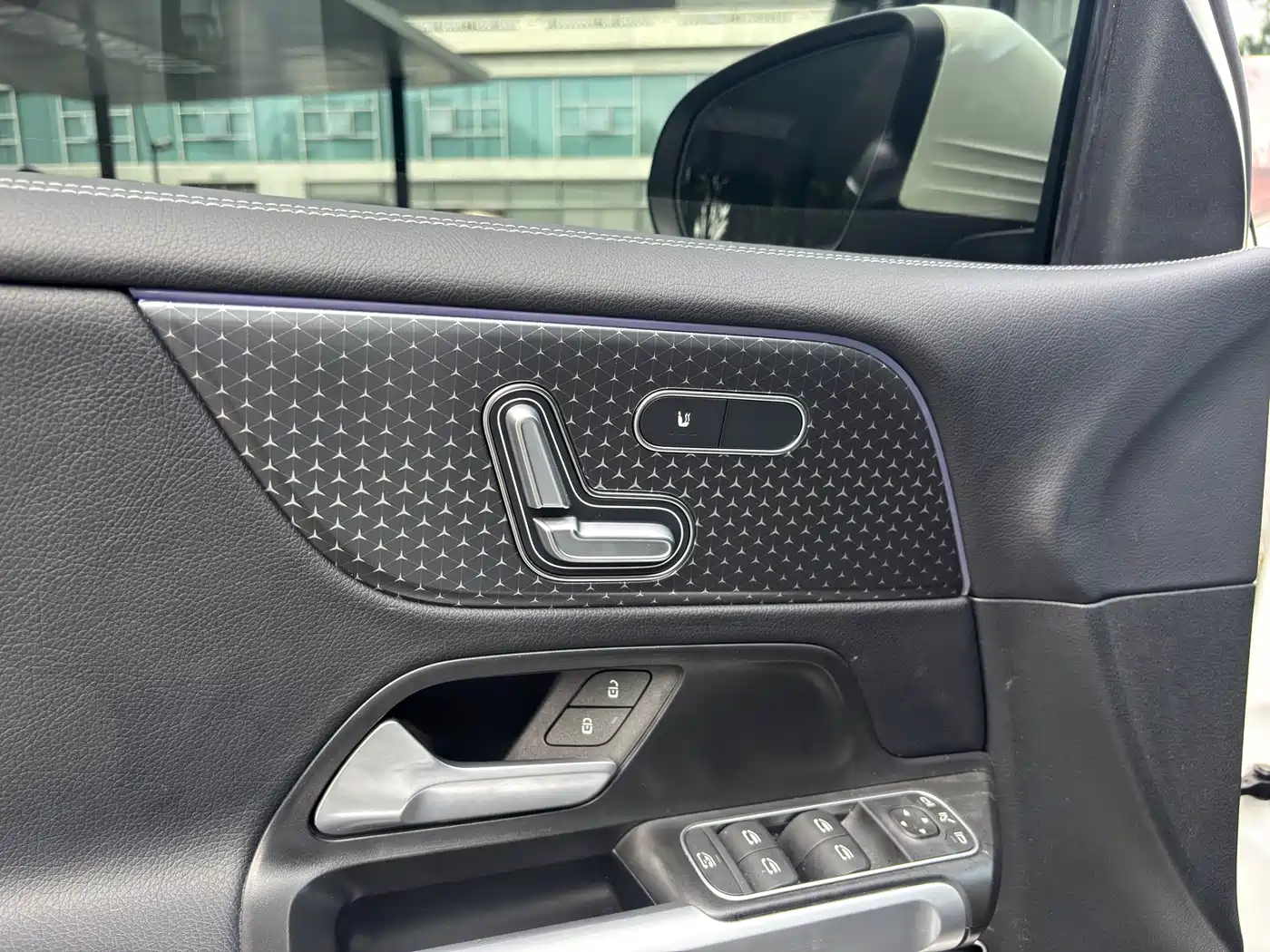 Mercedes-Benz EQB 2025 2025 EQB 260