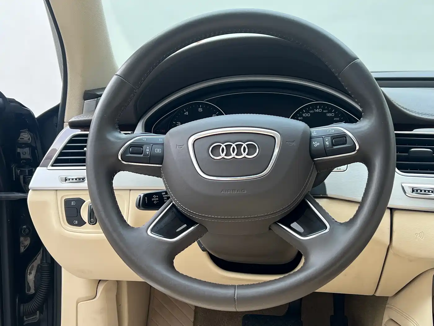 Audi A8 2012 A8L 45 TFSI quattro Luxury фото 10