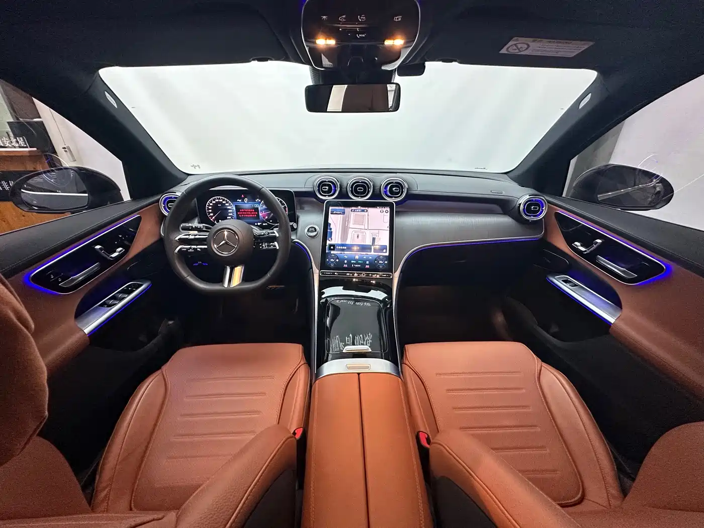 Mercedes-Benz GLC 2023 GLC 260 L 4MATIC Luxury 5-Seater фото 5