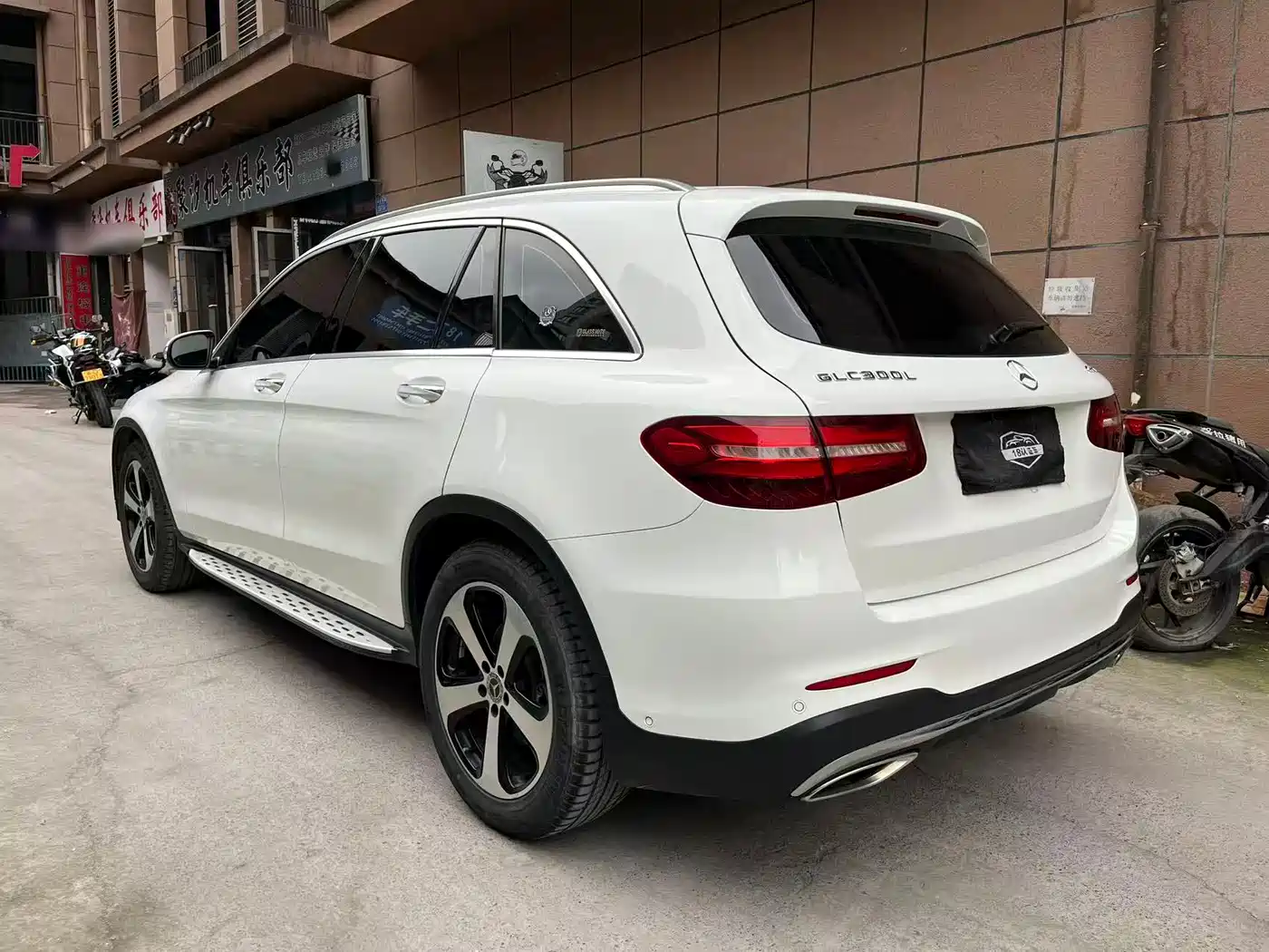Mercedes-Benz GLC 2019 Facelift GLC 260 L 4MATIC Luxury фото 6