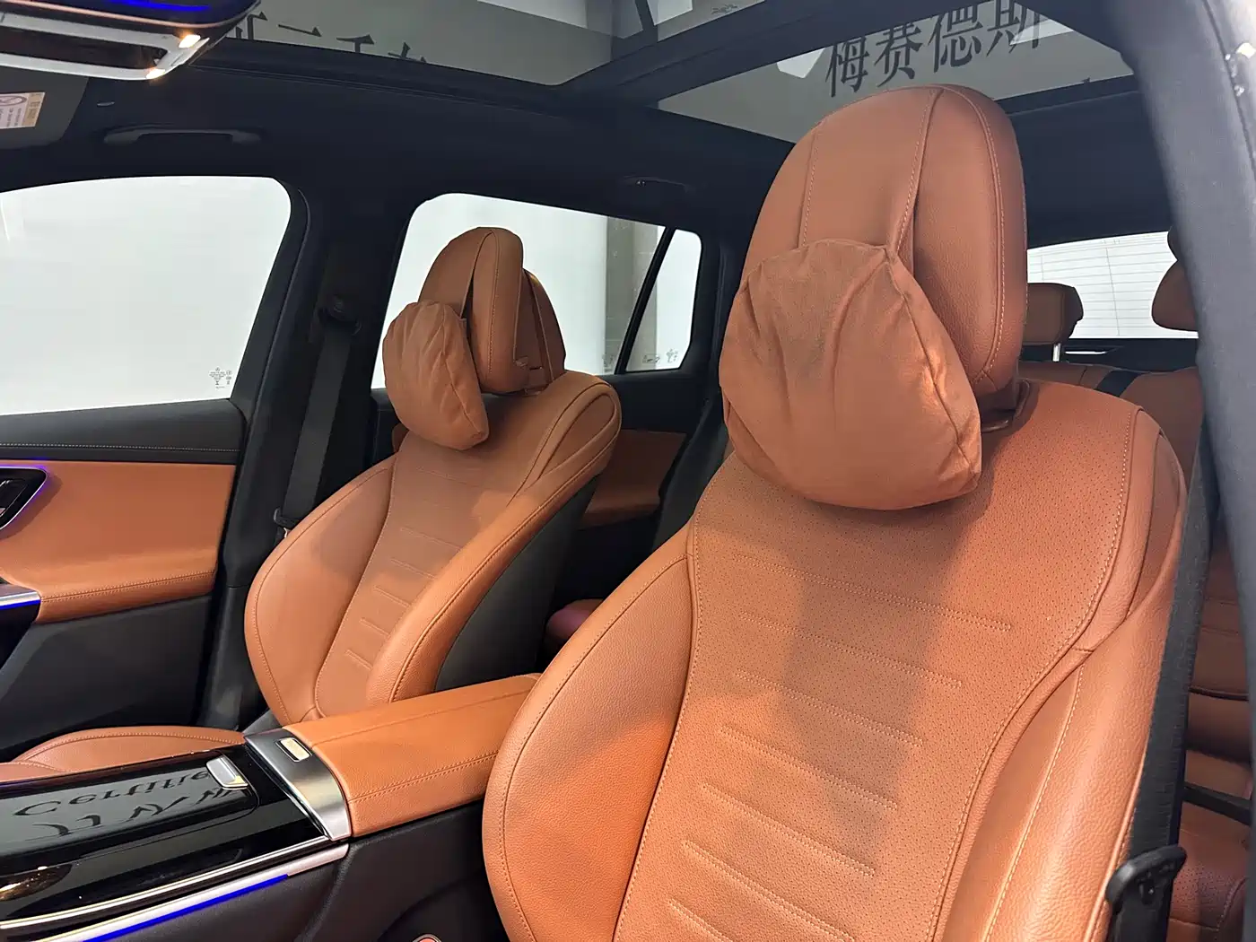 Mercedes-Benz GLC 2023 GLC 260 L 4MATIC Luxury 5-Seater фото 9