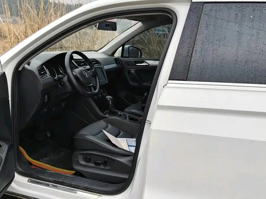 Volkswagen Tiguan L 2020 330TSI Auto 2WD Smart Luxury China VI фото 6