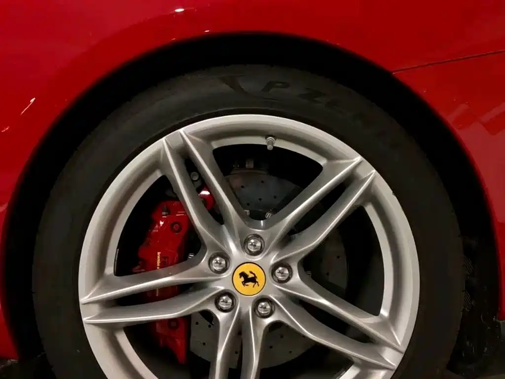 Ferrari 812 2019 2017 6.5L Superfast