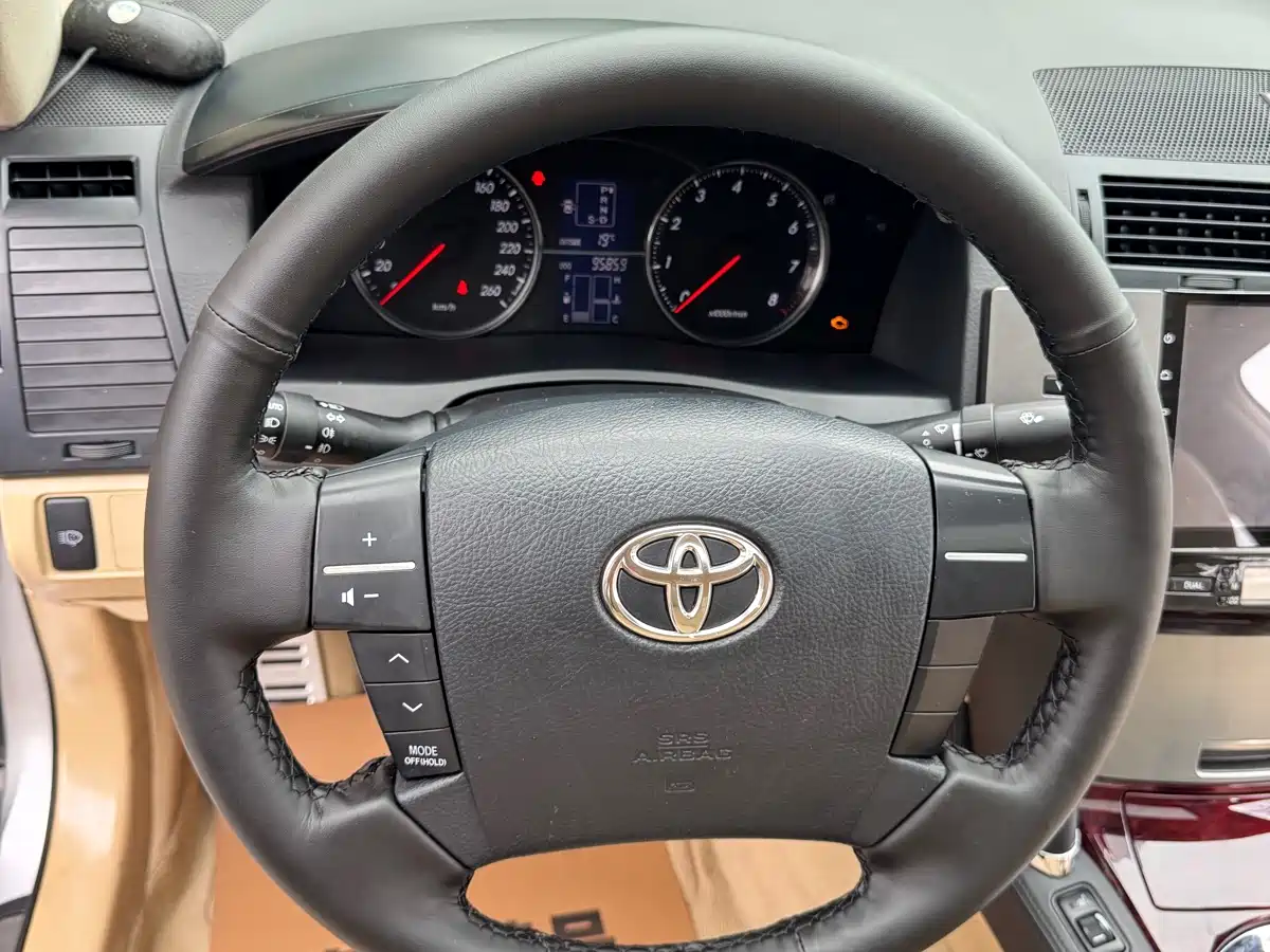 Toyota Reiz 2008 2.5S Special Commemorative Edition фото 18