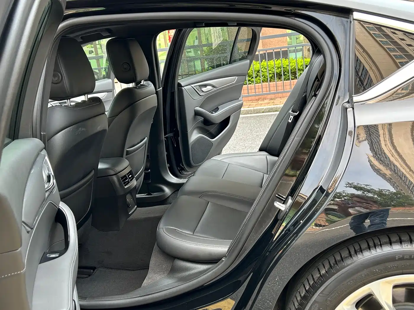 Cadillac CT5 2024 28T Luxury Model Pro фото 13