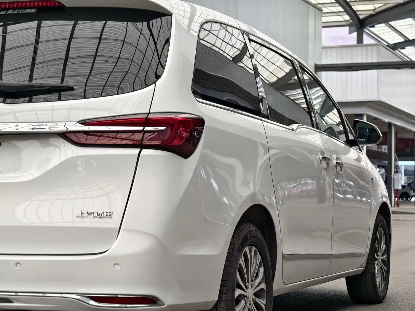 Buick GL8 2021 Land Business Class 652T Luxury фото 25