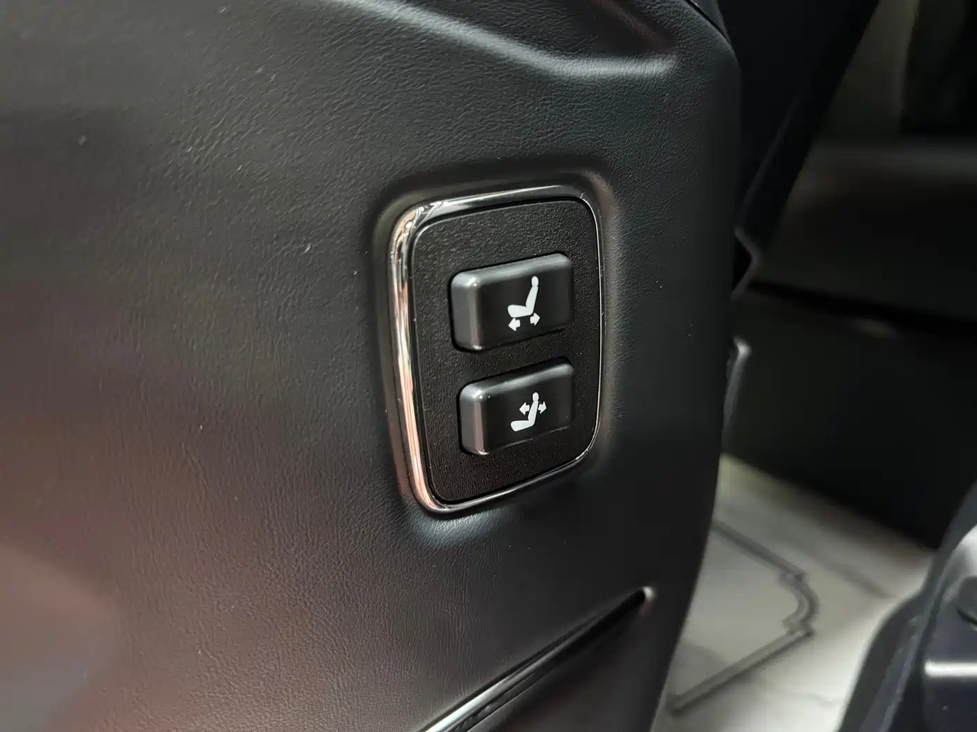 Mercedes-Benz V-Class 2018 V 260 L Premium Long Version China V фото 41