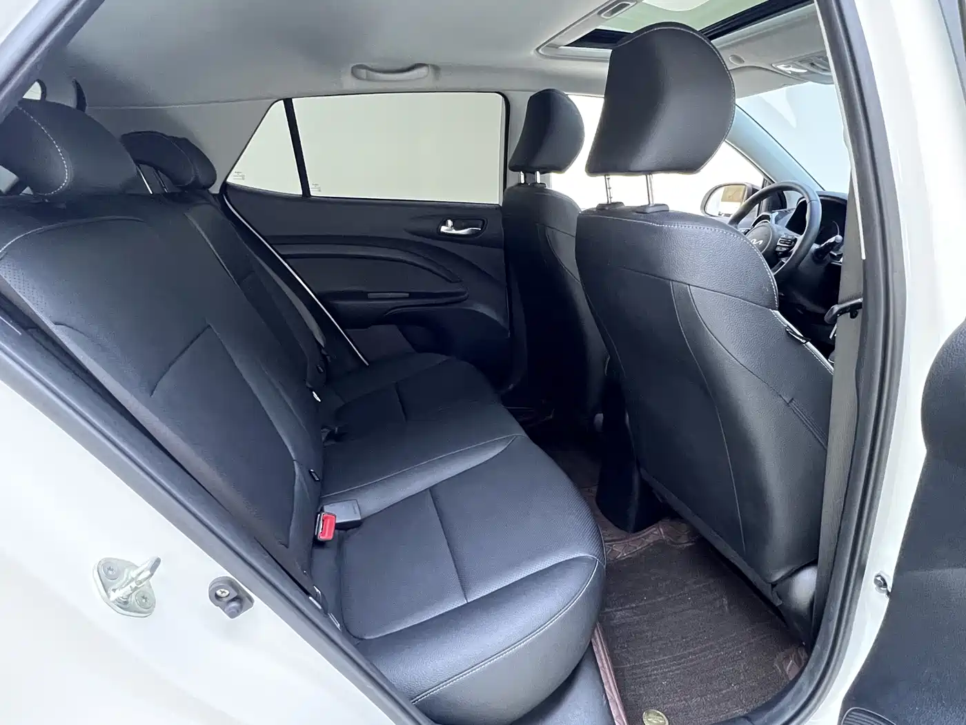 Kia KX1 2021 1.4L CVT Fun Sunroof Version фото 22