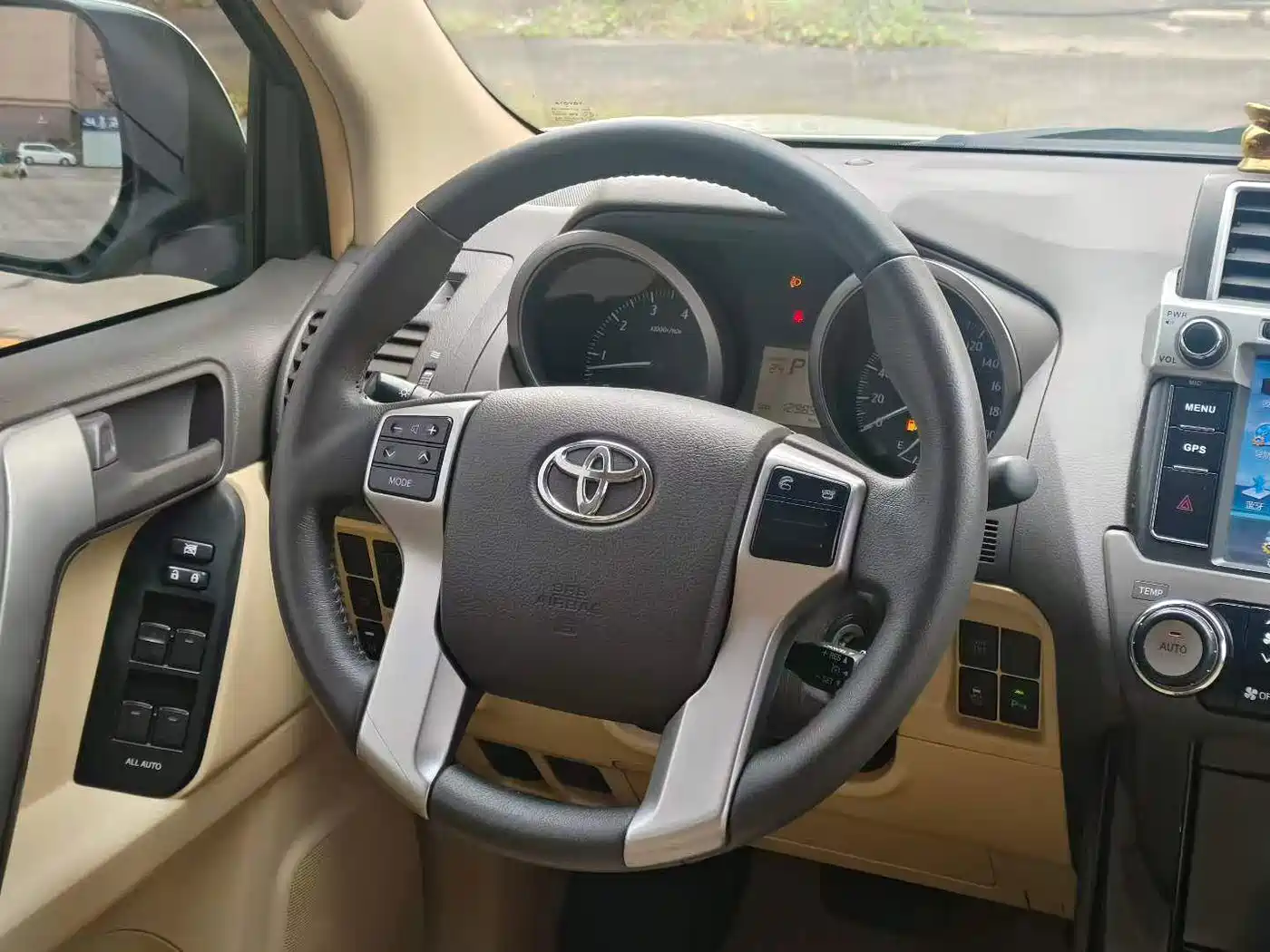 Toyota Prado (Import) 2015