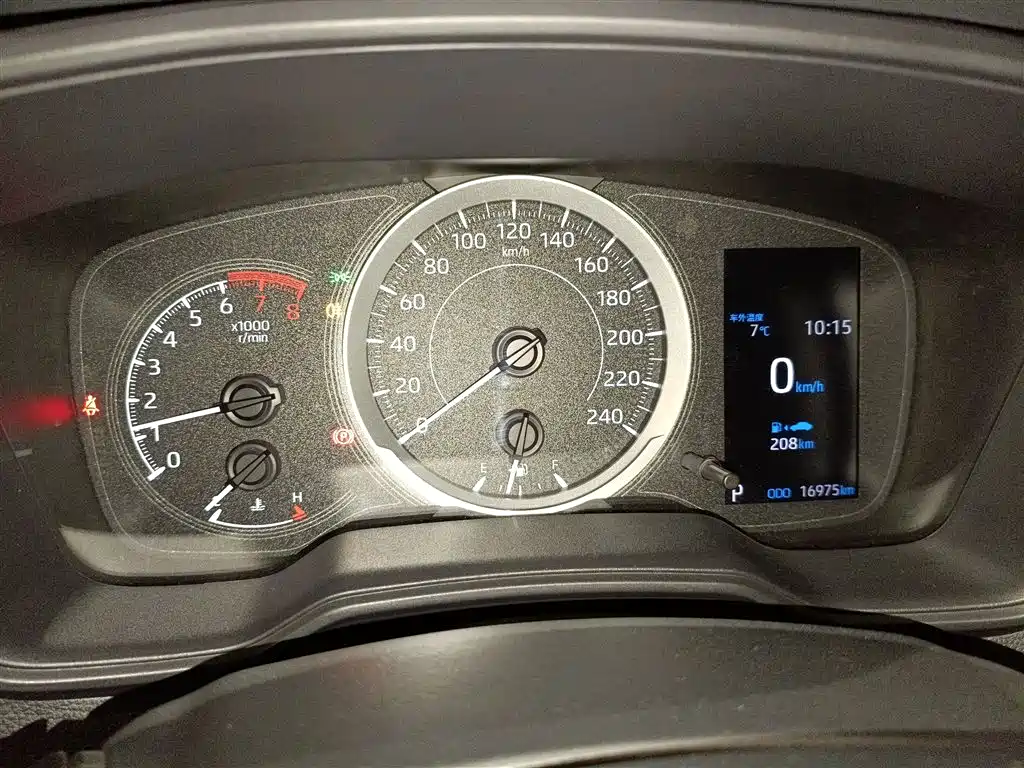 Toyota Levin 2021 185T CVT Luxury Edition фото 8