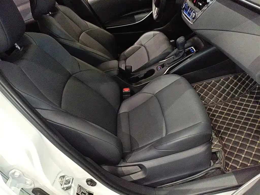 Toyota Levin 2021 185T CVT Luxury Edition фото 20