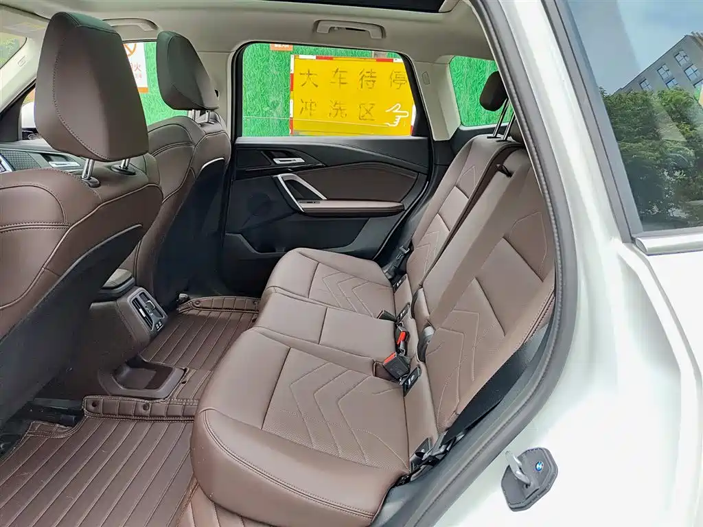 BMW iX1 2025 eDrive25L X Design Package фото 8
