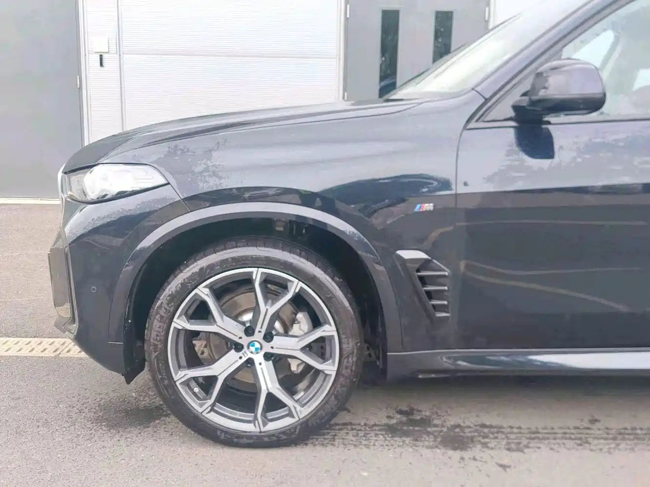 BMW X5 2026 2023 xDrive 30Li Premium M Sport Black Night Package