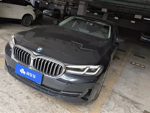BMW 5 SERIES
