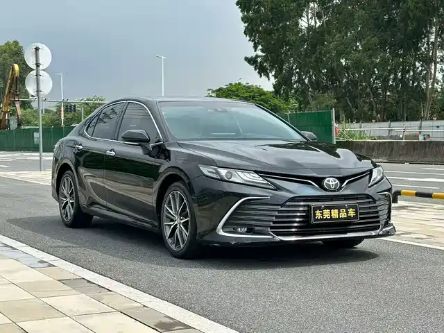 Toyota Camry 2021