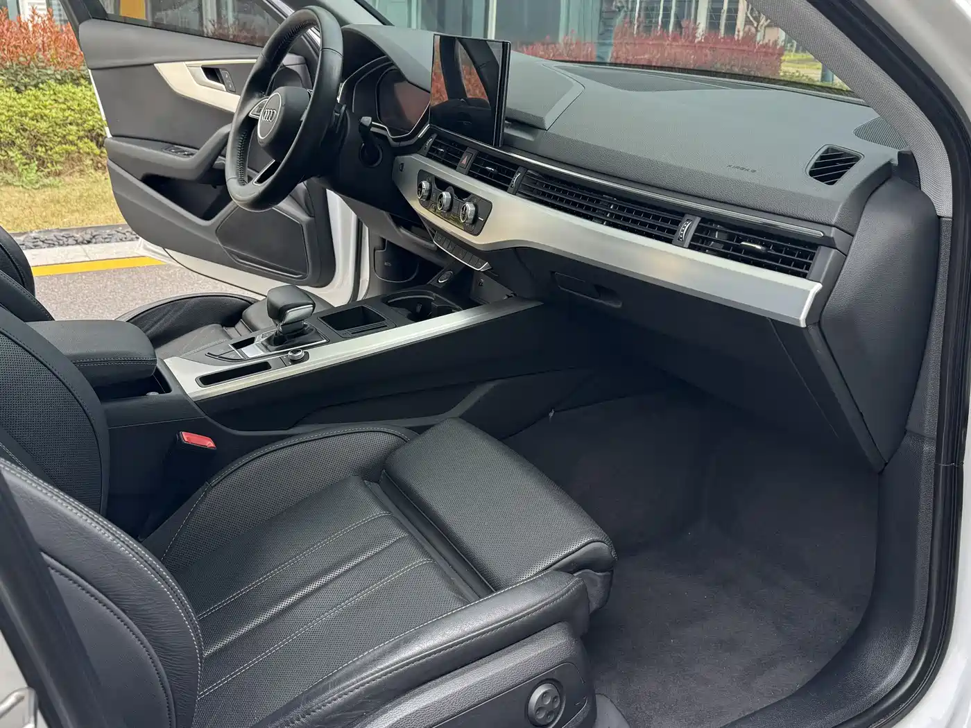 Audi A4L 2020 40 TFSI Fashion Dynamic Edition фото 34