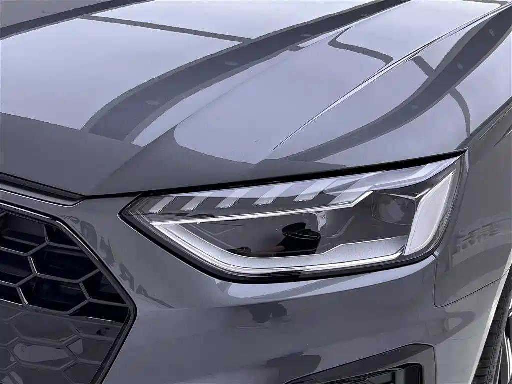 Audi A4L 2023 40 TFSI Luxury Sport фото 9