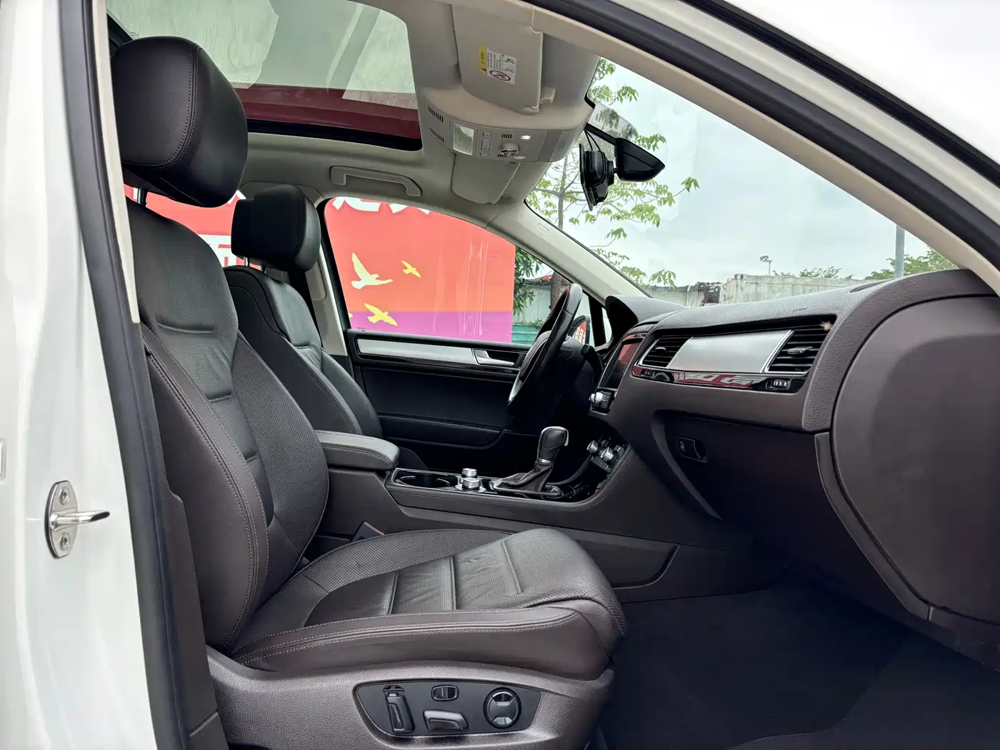 Volkswagen Touareg 2017 3.0TSI Explorer Edition фото 13