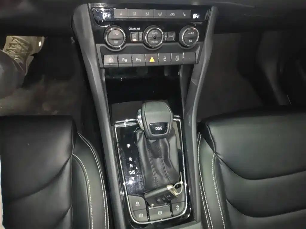 Škoda Kodiaq 2017 TSI330 7-seater 2WD Luxury Tech Edition фото 14