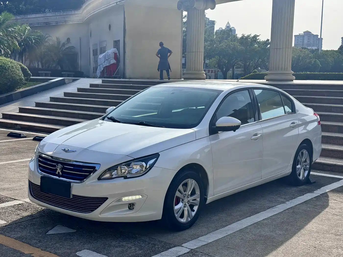 Peugeot 408 2014 1.8L Manual Leading Edition
