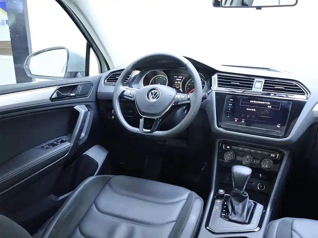 Volkswagen Tiguan L 2020 330TSI Auto 2WD Panorama Comfort China VI фото 14