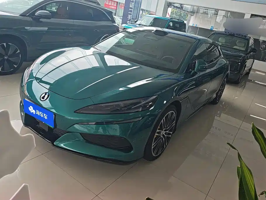 Denza Z9GT 2026 2026 Model Yi San Fang Flash Charge Performance Edition