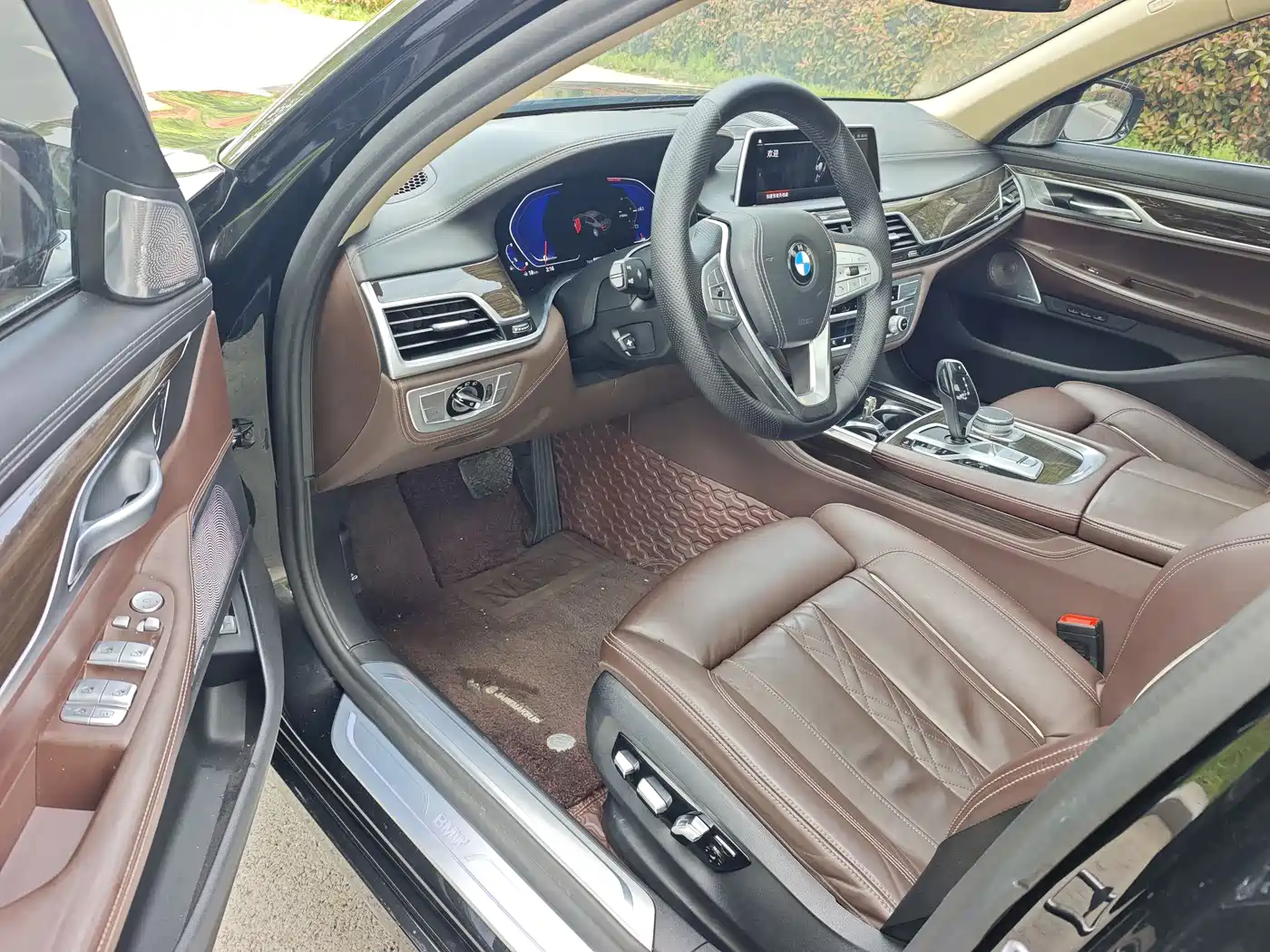 BMW 7 Series 2021 Model 730Li Luxury Package фото 4