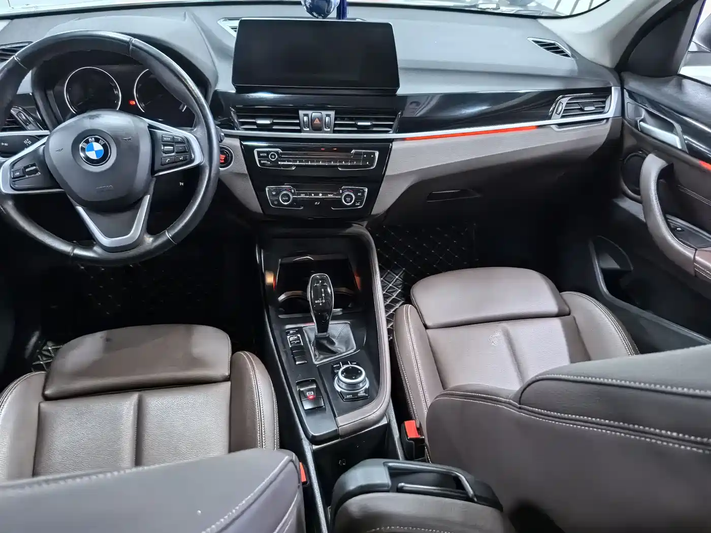 BMW X1 2020 sDrive25Li Leading Model фото 8
