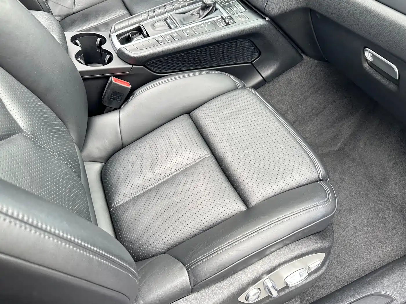 Porsche Macan 2017 Macan 2.0T фото 24