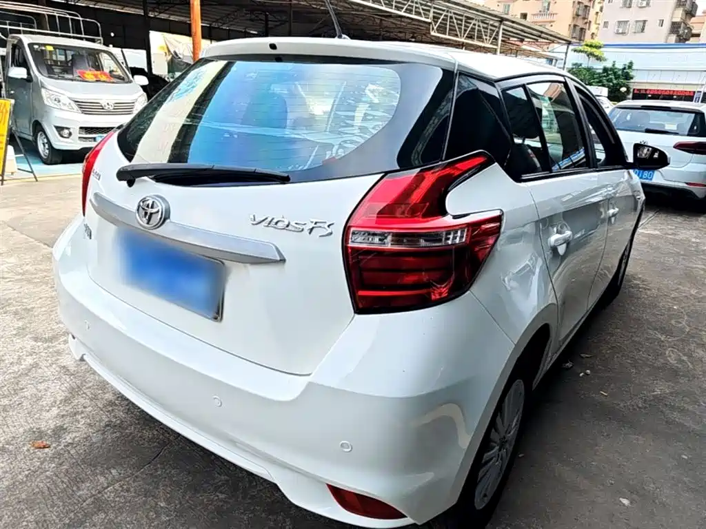 Toyota Vios FS 2017 1.5L CVT Fengchi Edition фото 7