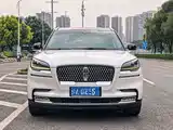 صورة 2 - Lincoln Aviator