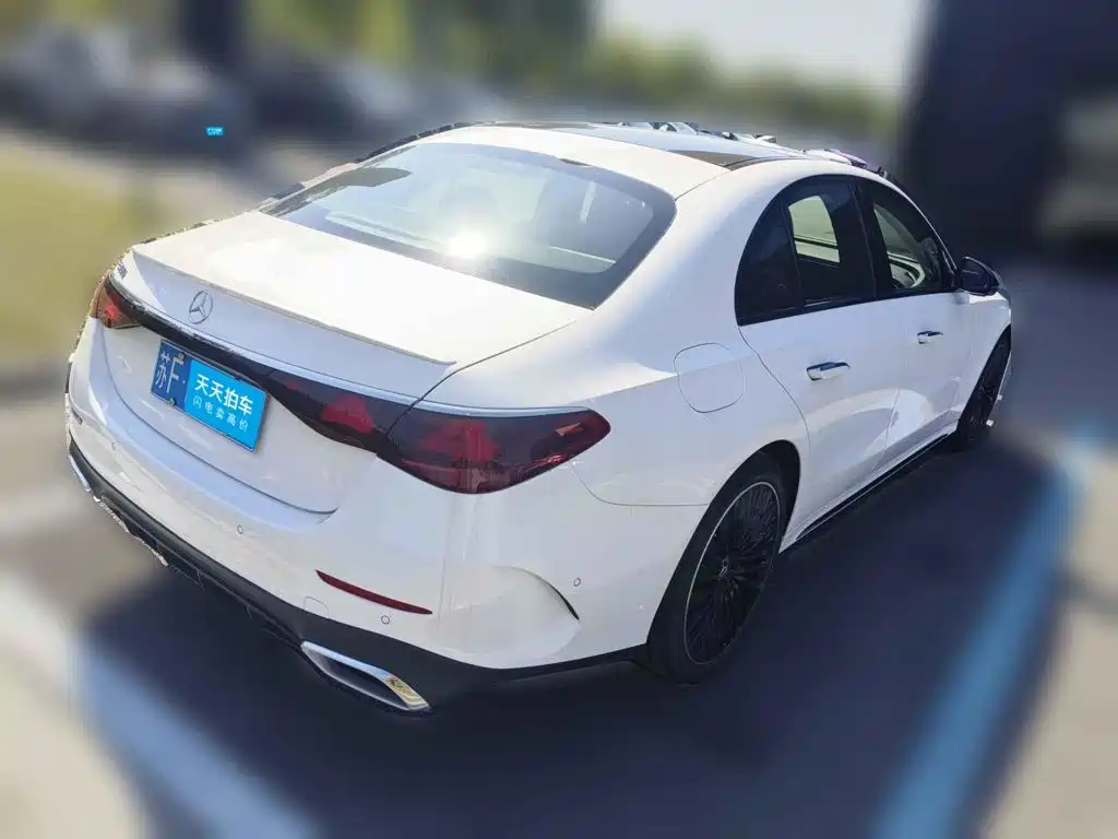 Фото 5 - Mercedes-Benz E-Class (Import)
