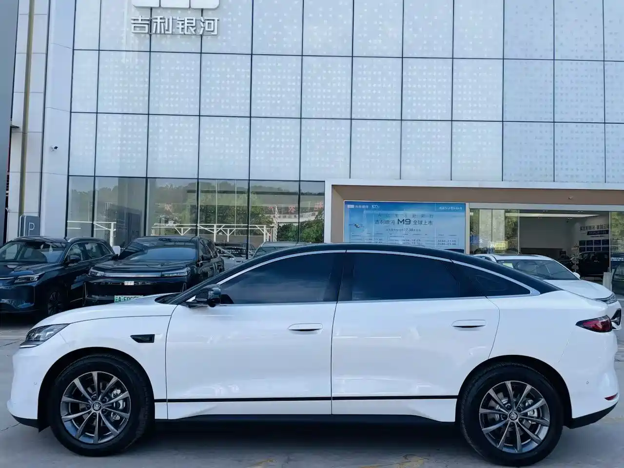 BYD Qin L 2025 EV 545KM Superior фото 5
