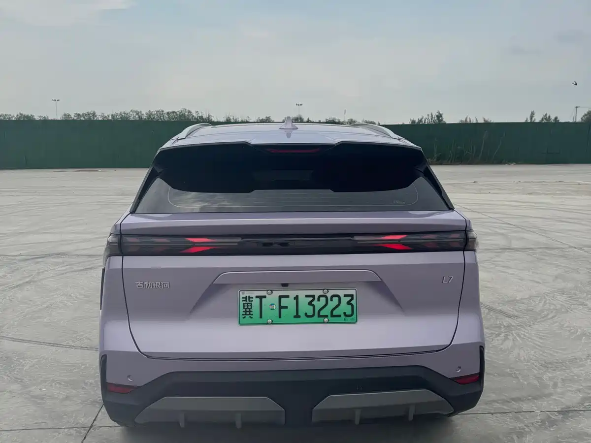 Geely Galaxy Galaxy L7 2023 1.5T 115km Starship фото 7