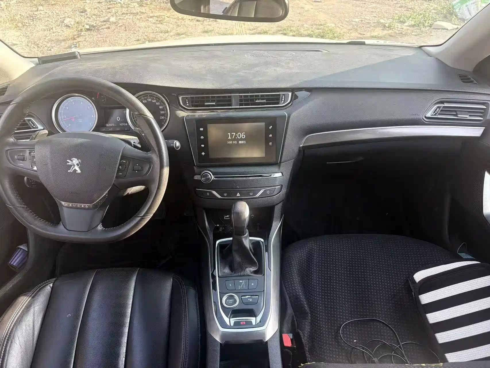 صورة 6 - Peugeot 408