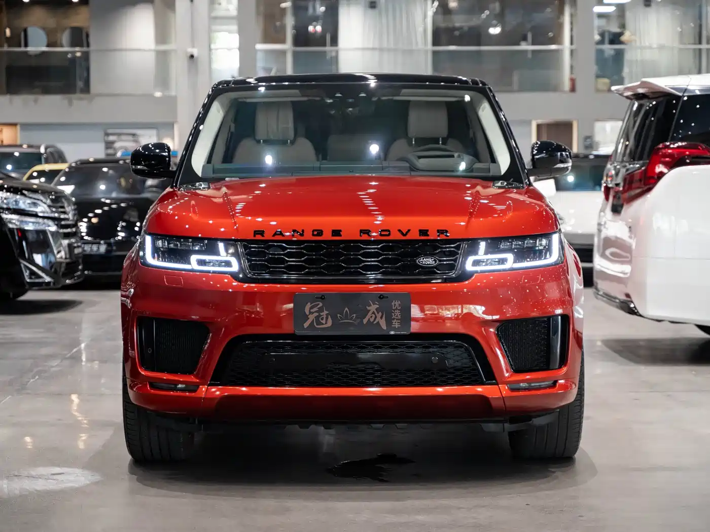 Land Rover Range Rover Sport 2022 Model 3.0 L6 Tiger Ambition Edition фото 2