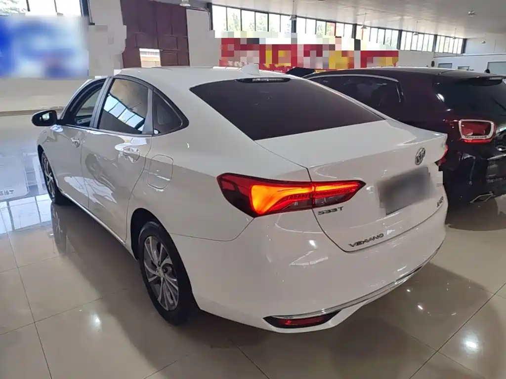 Photo 5 - Buick Verano