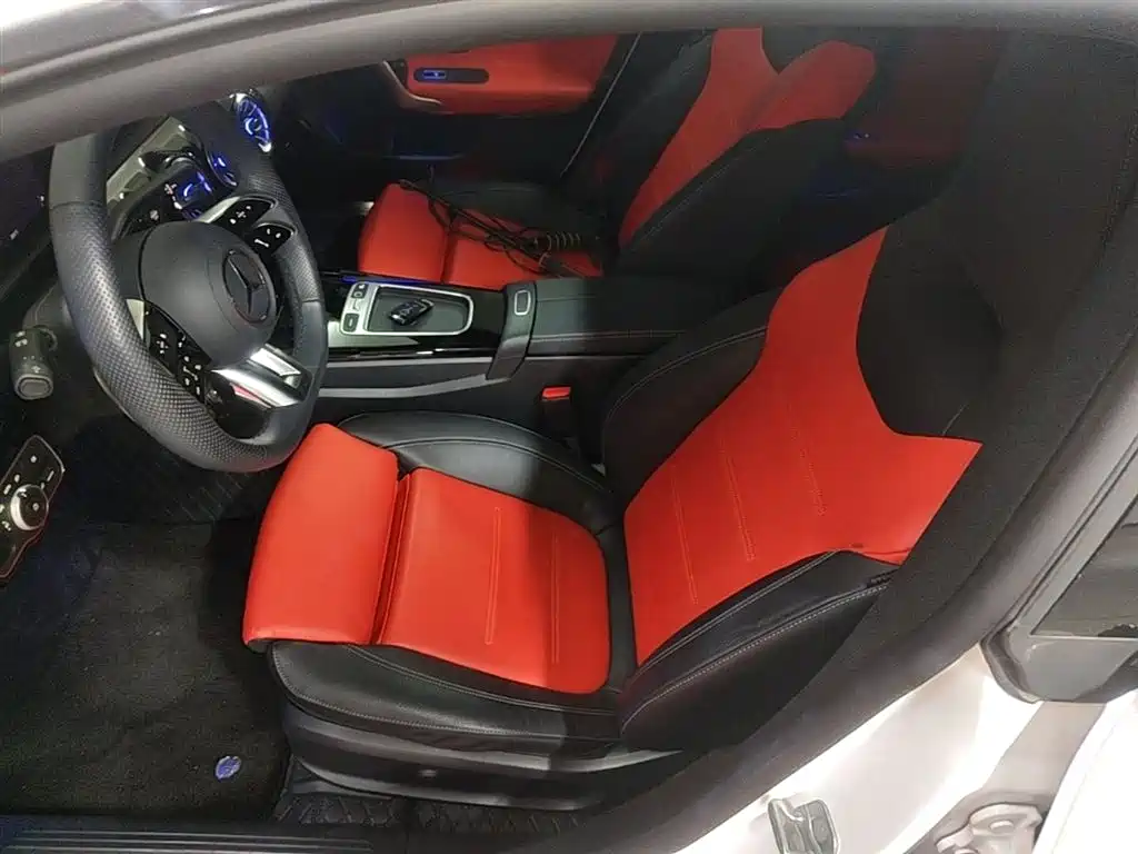 Mercedes-Benz CLA AMG 2024 Facelift AMG CLA 35 4MATIC фото 22